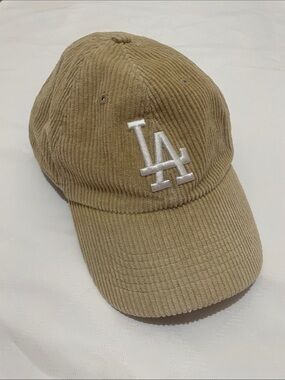 ’47 UO Exclusive MLB LA Dodgers Corduroy Baseball Hat